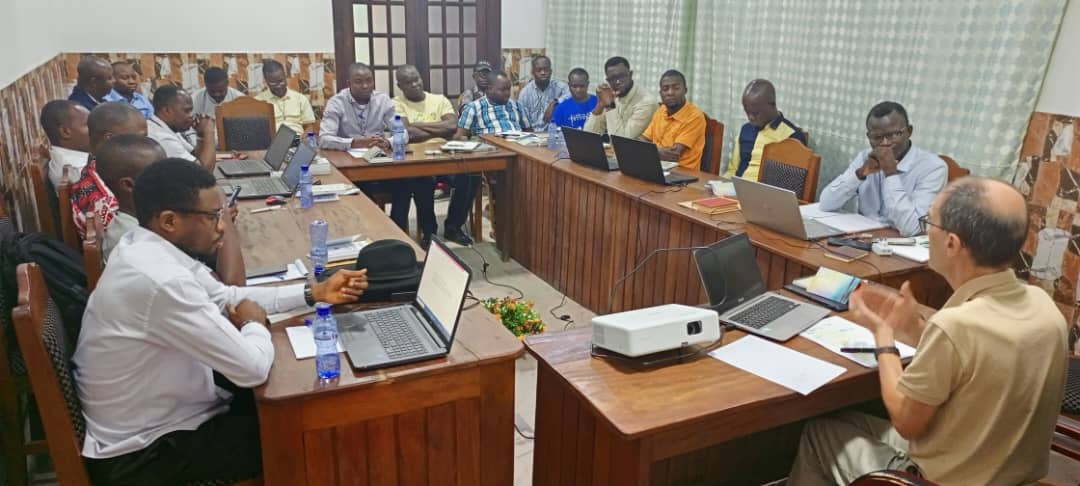 Rencontre avec le Père Manuel Tamargo, Économe Général  : Un Atelier pour la Gestion et l’Avenir des Structures en RDC